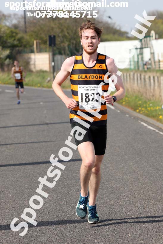 North Tyneside 10k Road Race, Whitley Bay. Photo:  David T. Hewitson/Sports for All Pics